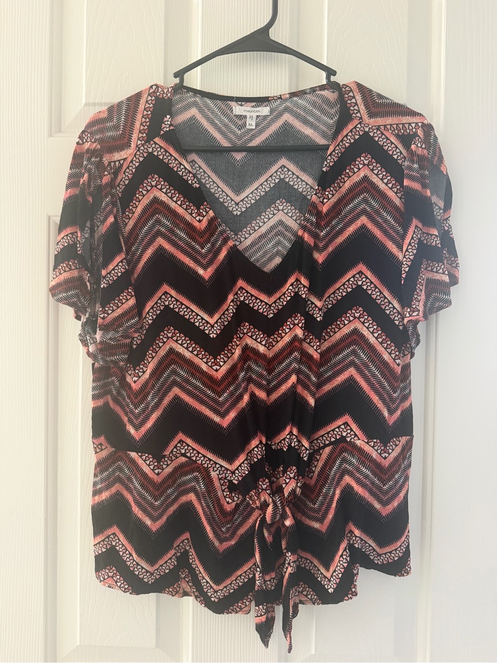 Maurices Black & Coral Chevron Tie-Front Blouse, Size XL